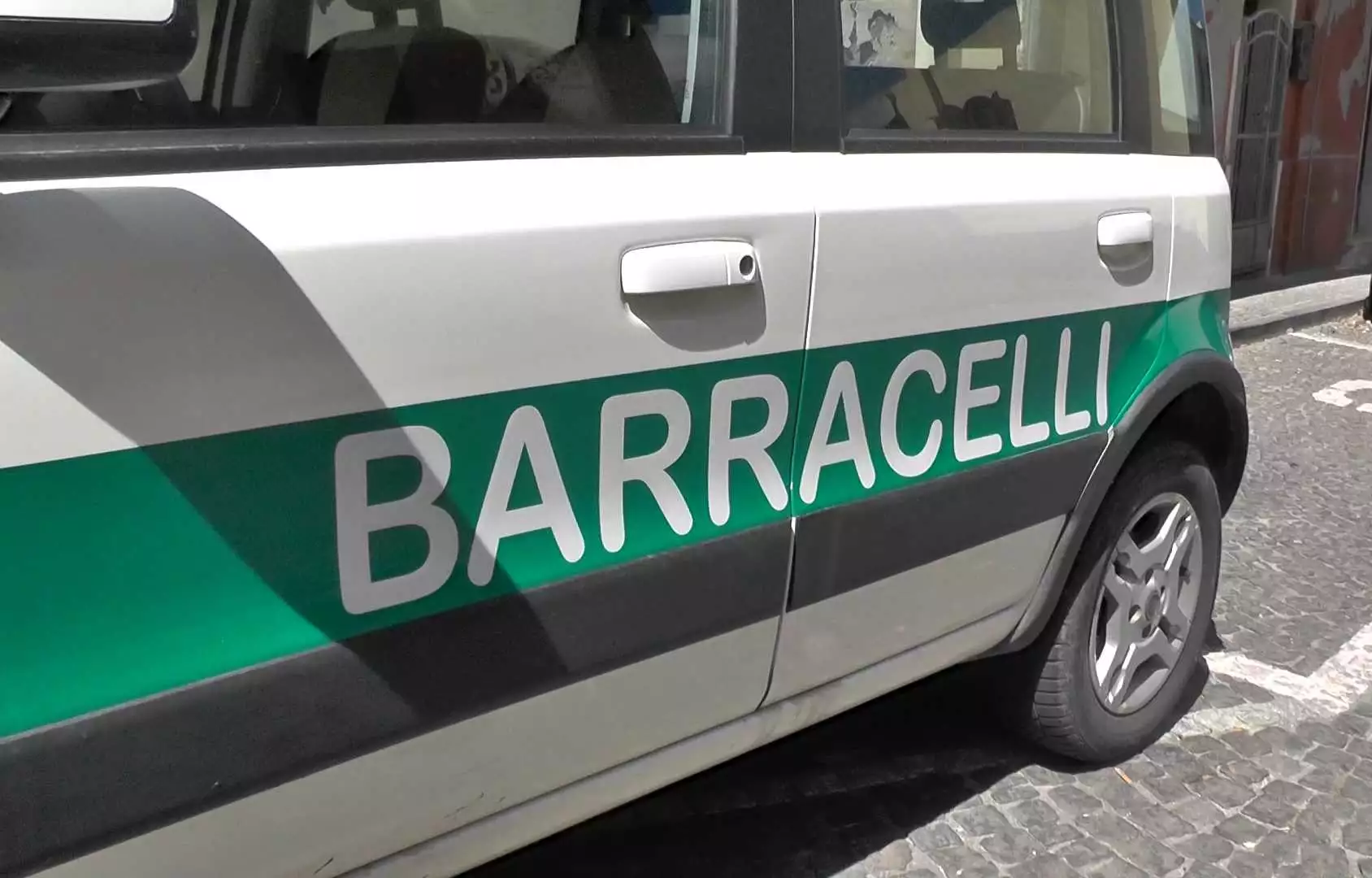 Un'immagine generica segnaposto con angoli arrotondati in una figura.